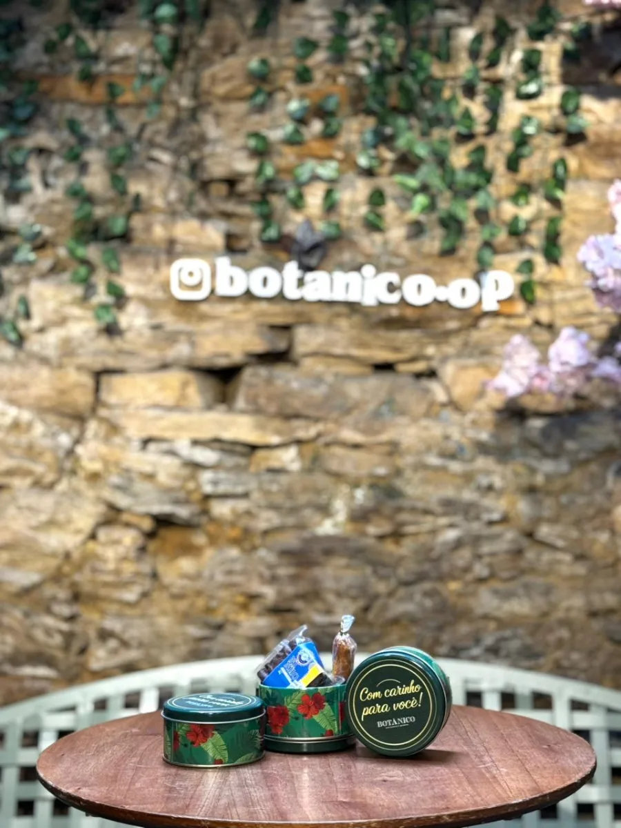 Lata personalizada “Botânico”